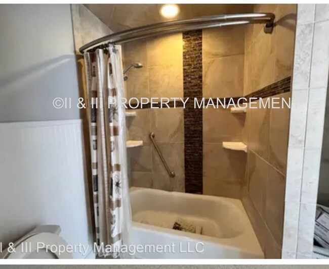 Building Photo - 15921 W 129th St