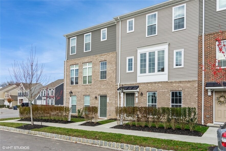 Photo - 210 Gress Road Unit