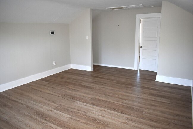 Foto del edificio - 17 S Hutchins St