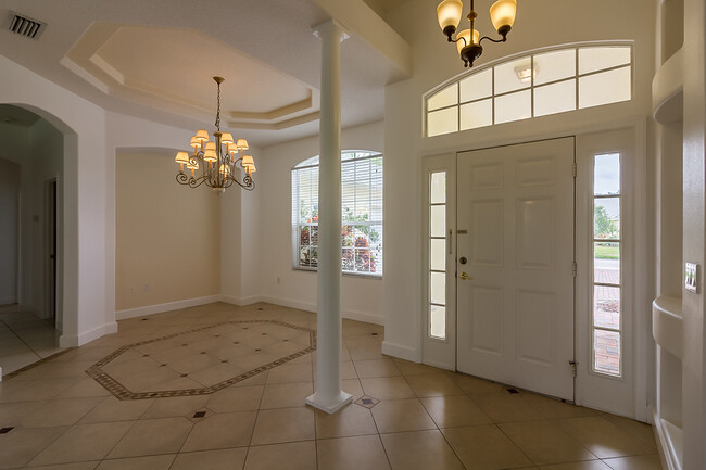 Foto del edificio - Gorgeous 3 Bedroom Home in Prestigious LPGA!