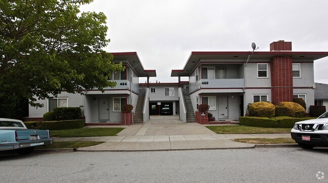 Building Photo - 460-464 Linden Ave