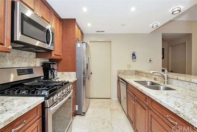 Building Photo - 2563 Plaza del Amo Plz