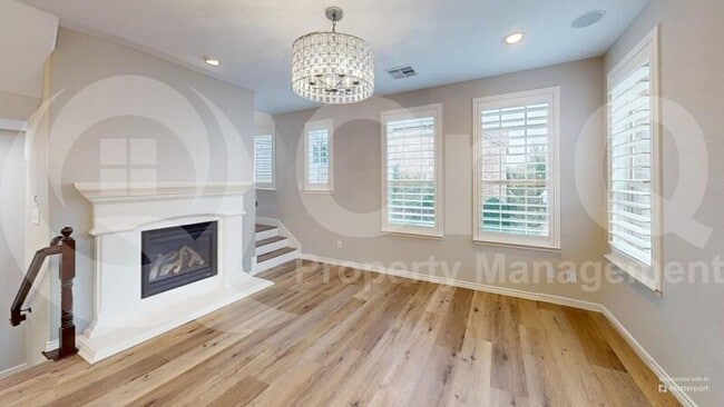 Building Photo - 5735 Knox Dr