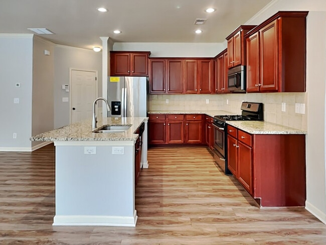 Building Photo - 5015 Groover Dr