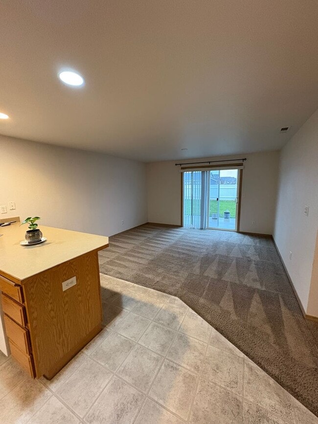 Foto del edificio - Home for Rent in Quincy