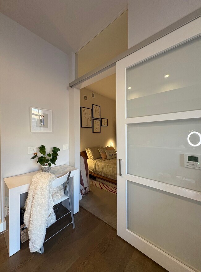 Photo - 525 Water St SW Apartment