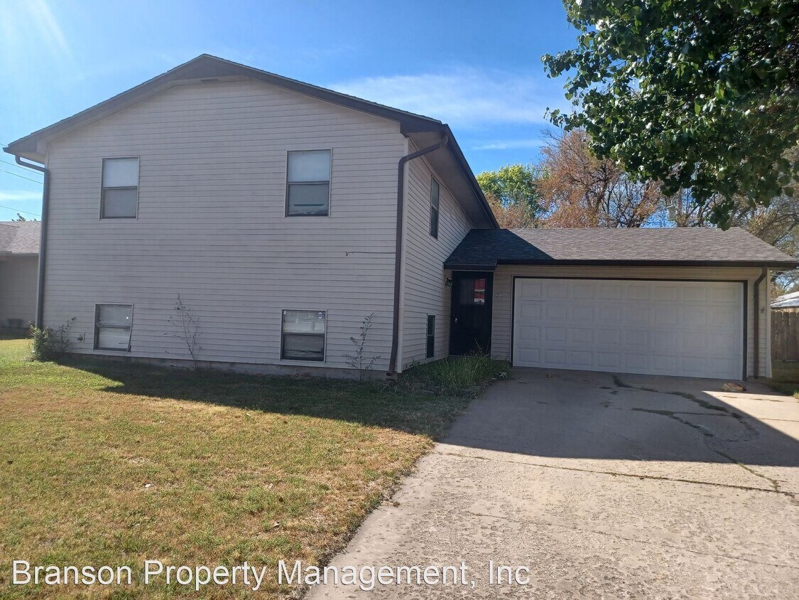 3 br, 1 bath House 2513 W. Savannah House Rental in Wichita, KS
