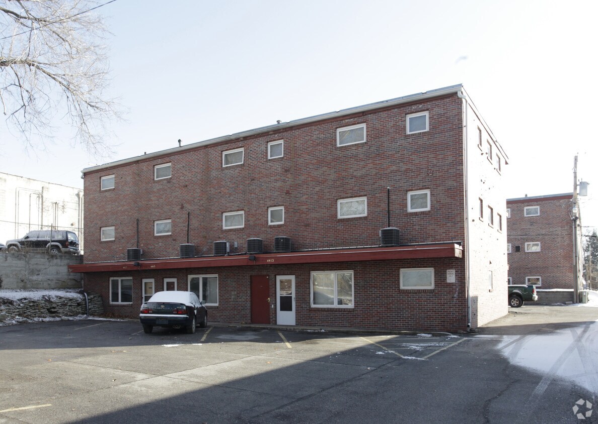 Primary Photo - 4415 N 62nd St