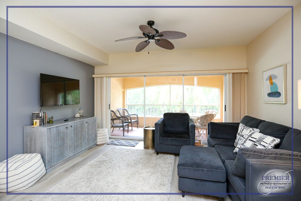 Primary Photo - 1044 Woodshire Ln