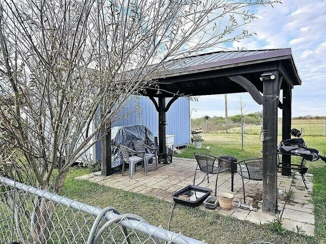 Building Photo - 98 Dog Fish Dr