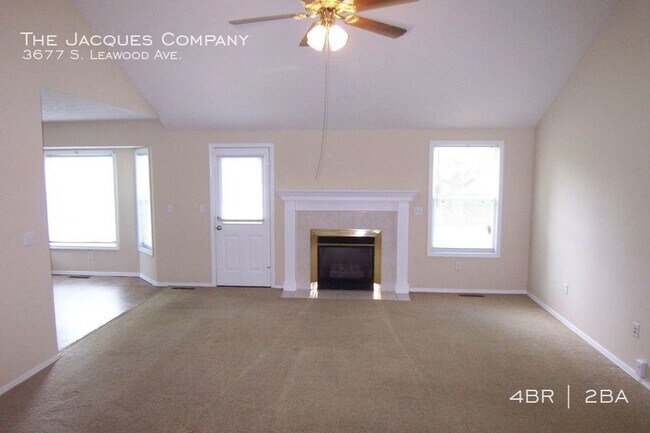 Foto del edificio - 3677 Leawood Ave