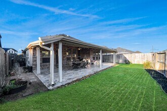 Building Photo - 28634 Monarch Cliffs Dr