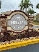 Building Photo - 6100 SW 130th Ave