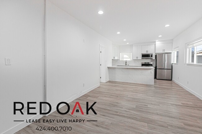 Foto del edificio - 608 W Hillcrest Blvd