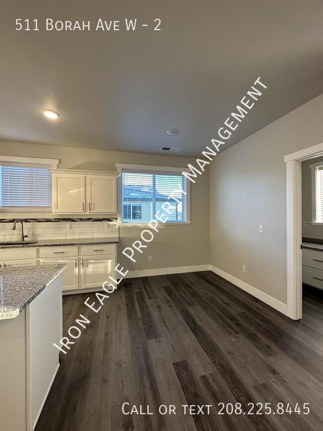 Building Photo - 511 Borah Ave W