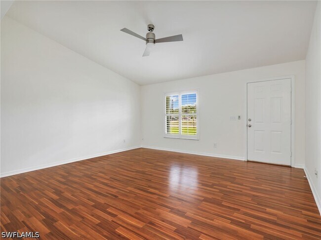 Building Photo - 4150 Tarpon Ave