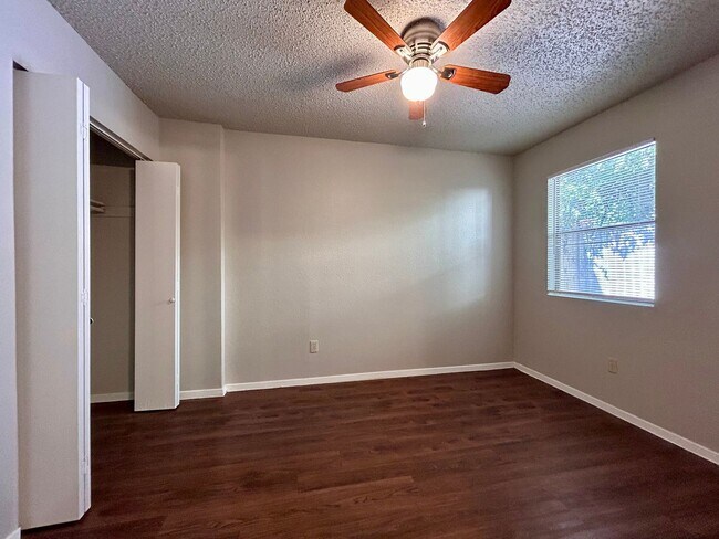 Building Photo - 1804 Cinnamon Path
