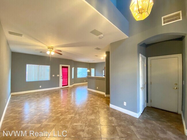 Building Photo - 3 br, 2.5 bath House - 1741 Spotted Wolf Ave
