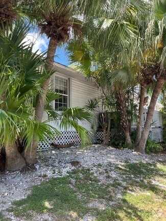 Building Photo - 3803 Duck Ave