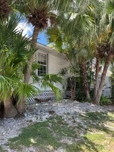 Building Photo - 3803 Duck Ave