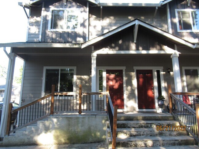 Foto del edificio - 15808 SW Division St