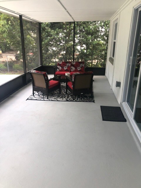 Building Photo - 2354 Rio Pinar Lakes Blvd