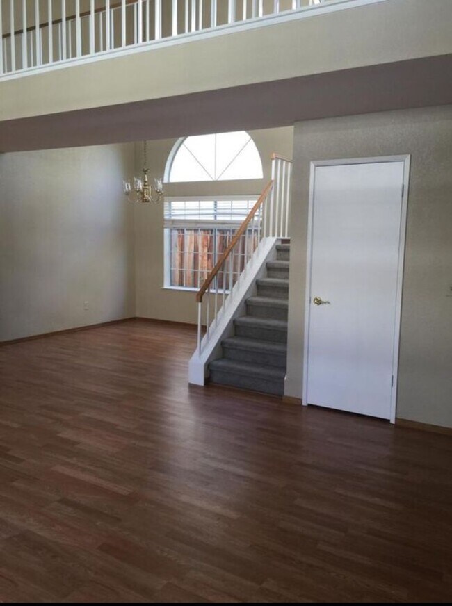 Foto del edificio - Pleasanton Shadow Cliffs, 3 Bed. 2.5 Bath, Near Top Schools!