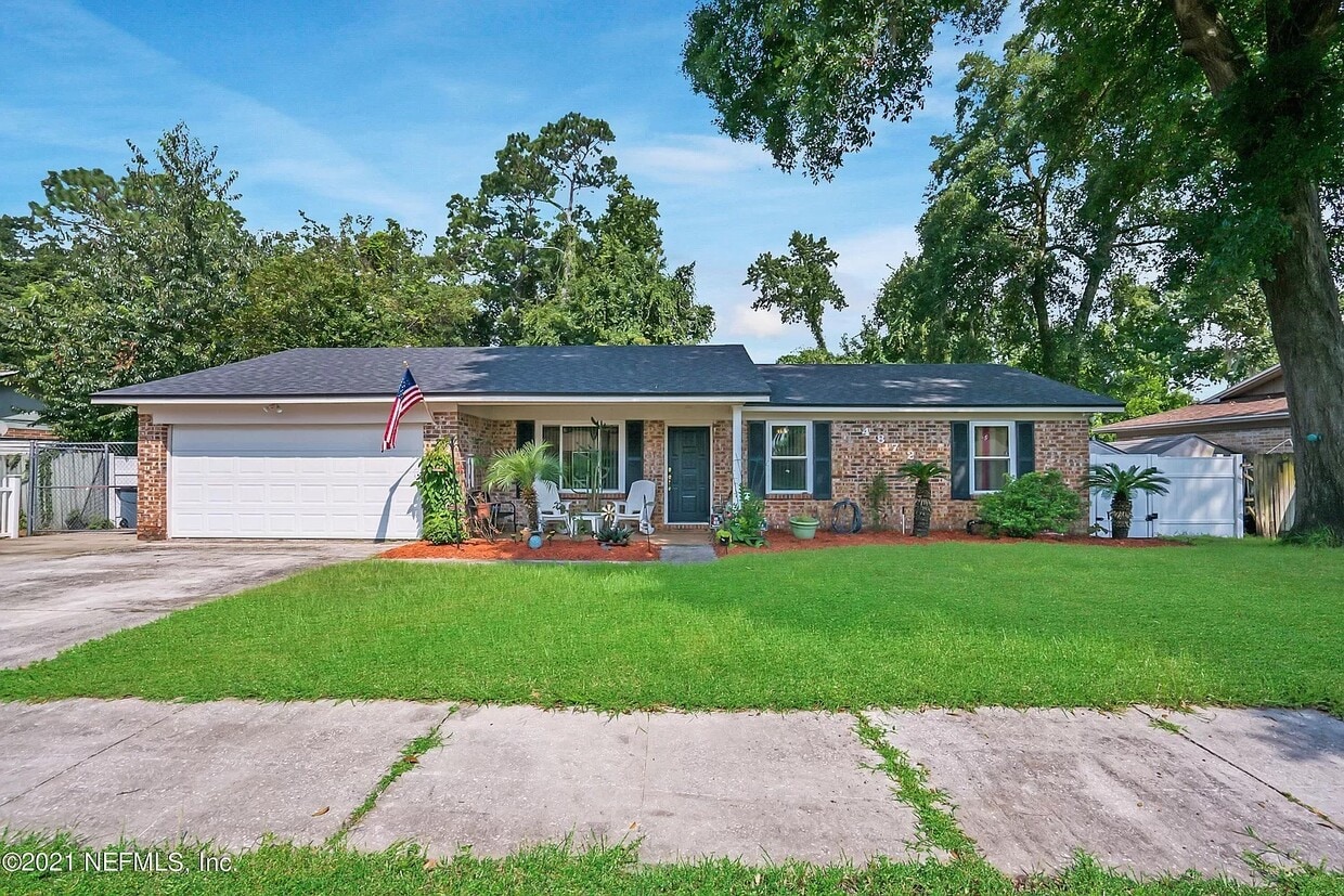 Foto principal - 4872 Lofty Pines Cir W