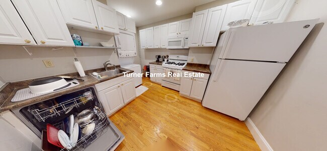 Building Photo - 350 Allston St
