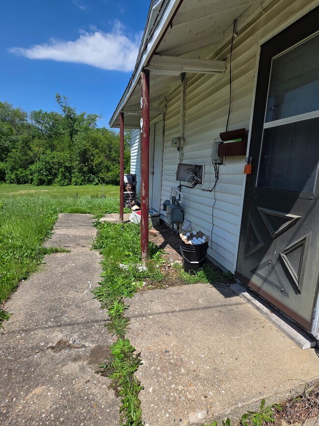 Foto del edificio - 801 Cantrell Heights St