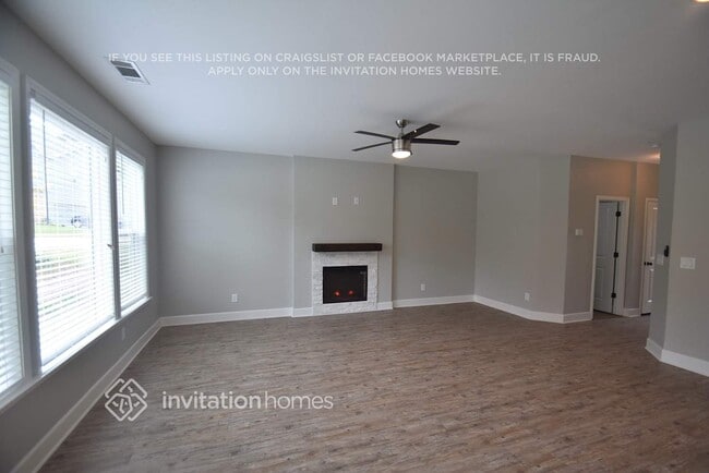 Foto del edificio - 442 Best Friends Turn Alley