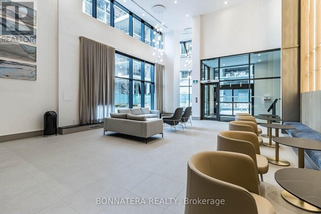 Building Photo - 4130 Parkside Village Dr