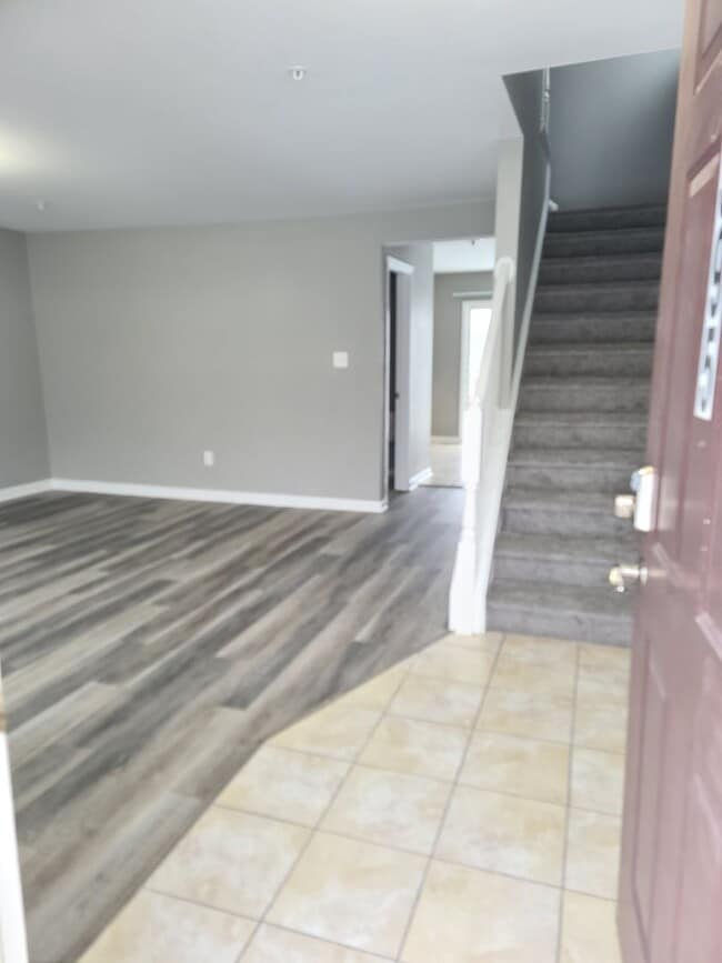 Building Photo - 3 Bedroom 2.5 Bath Townhome in Waynesboro PA