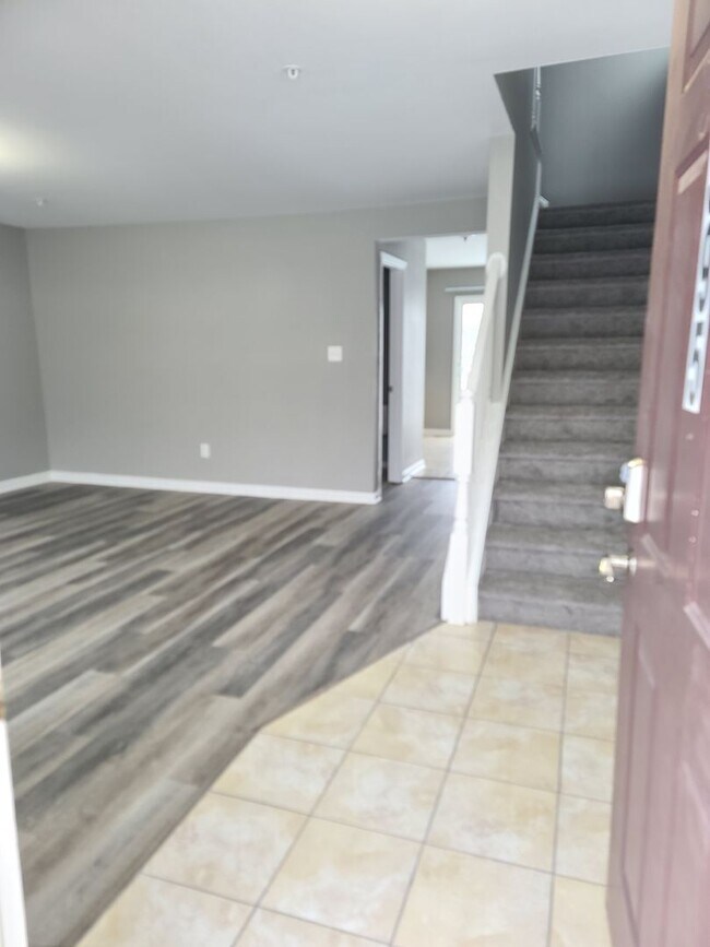 Foto del edificio - 3 Bedroom 2.5 Bath Townhome in Waynesboro PA