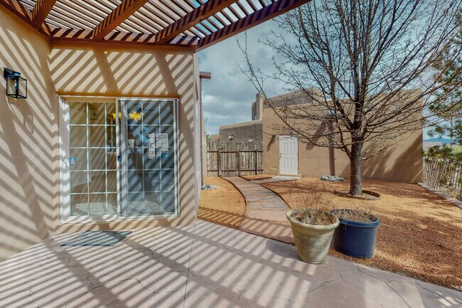 Building Photo - 4270 River Song Ln