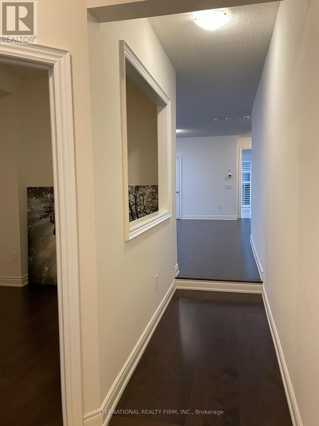 Photo du bâtiment - 221 Etheridge Ave