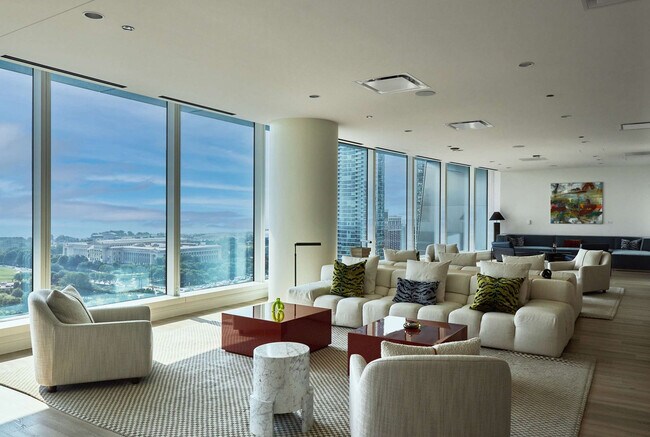 Building Photo - 1000 S Michigan Ave