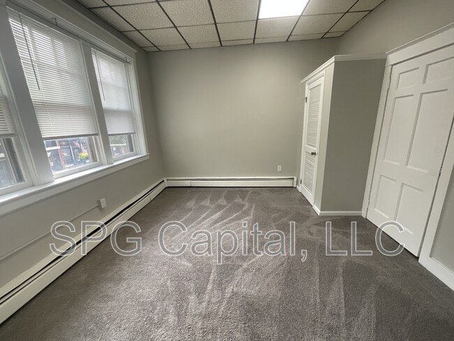 Building Photo - 51 Chambersburg St