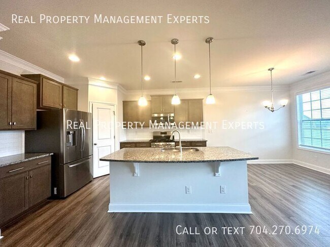 Foto del edificio - 2166 Black Forest Cove