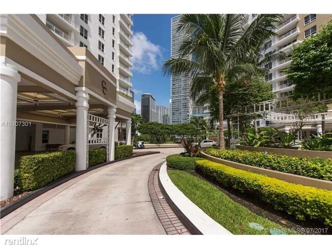 Building Photo - 701 Brickell Key