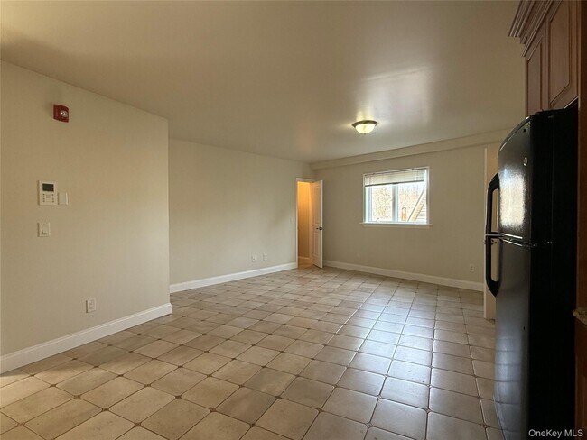 Building Photo - 5 Brandreth St