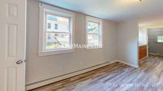 Building Photo - 97 Grove St