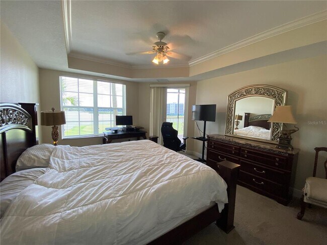 Foto del edificio - 6360 Water Crest Way