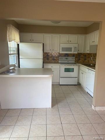 Building Photo - 41283 Lehigh Ln