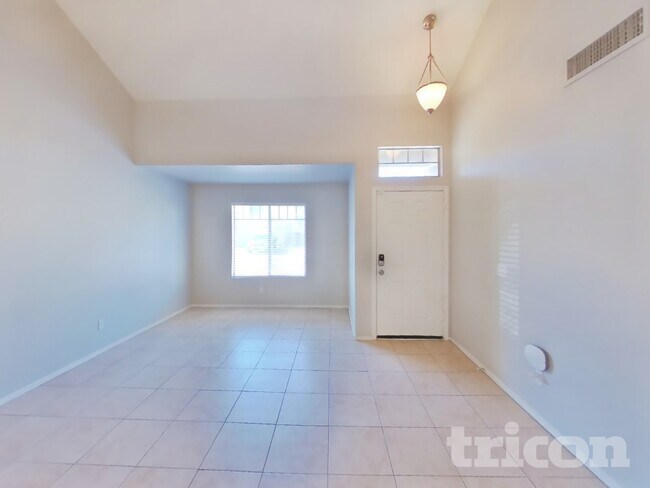 Foto del edificio - 11328 W Hazelwood St