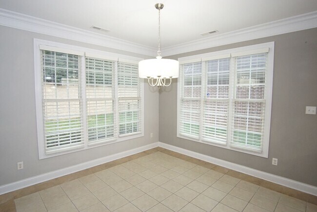 Building Photo - West Knoxville Town Home