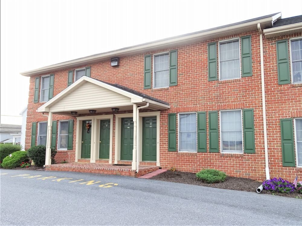1536 W Main St Unit H, Ephrata, PA 17522 Room for Rent in Ephrata, PA