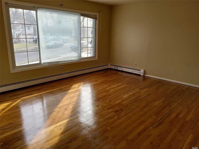 Foto del edificio - 62 Sandy Hollow Dr
