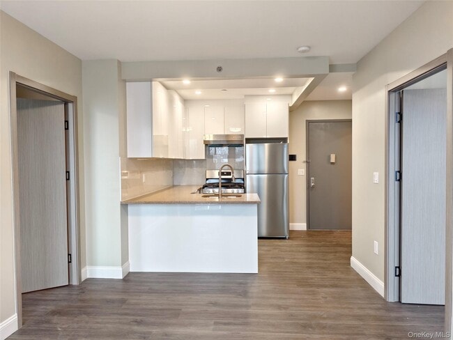 Foto del edificio - 163-07 72nd Ave