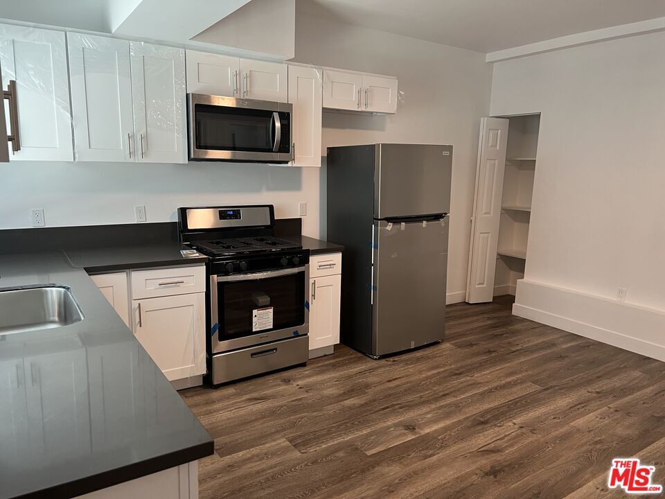 Foto principal - 18325 Malden St